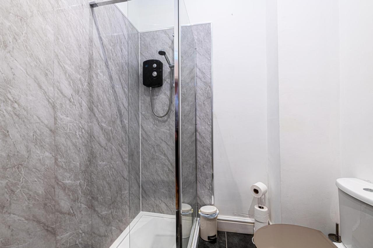 Two Bedroom Holiday Apartment 콜윈베이 외부 사진